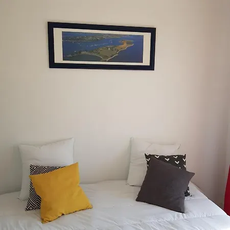 Apartman Front De *